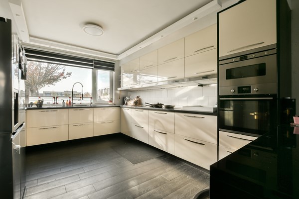 Foto - Te koop: Terneuzenstraat 8, 1324 TM Almere